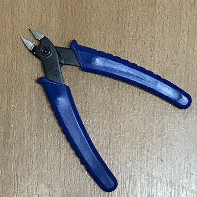 Die Snips to cut apart dies
